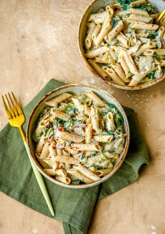 Lentil Pasta with Spinach and Mushrooms in Light Cream Sauce