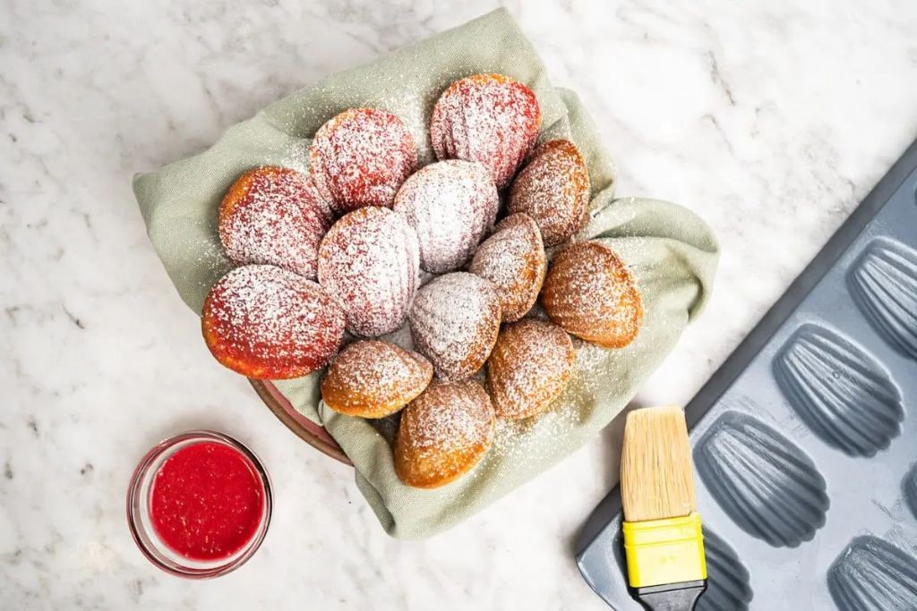 Light Madeleines