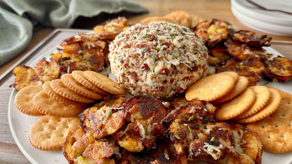 Loaded Baked Potato Cheese Ball