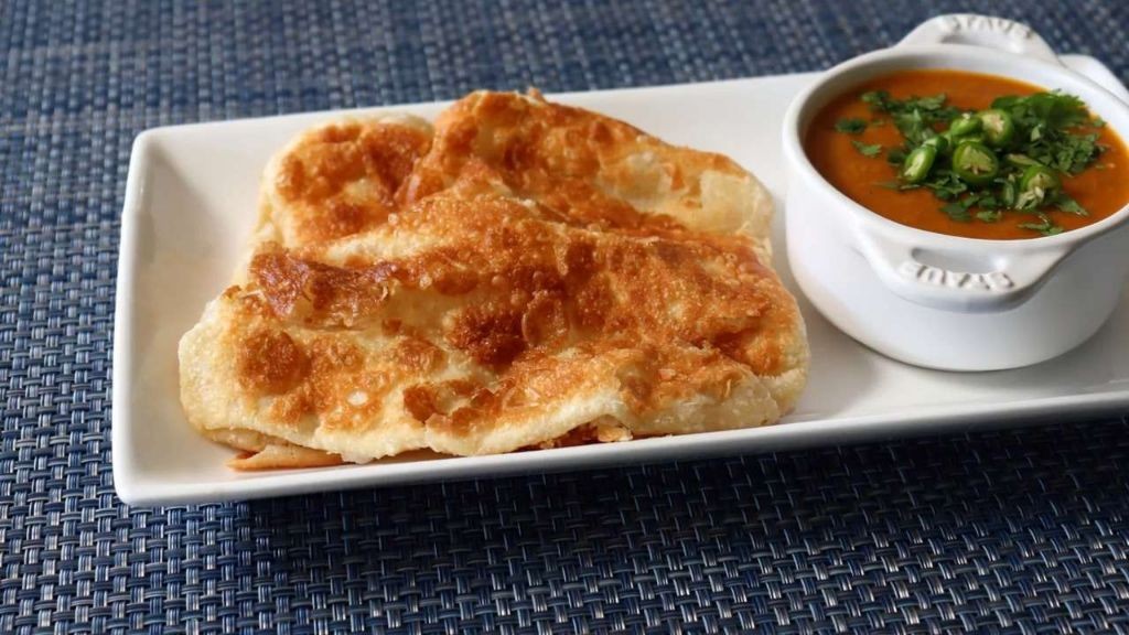Malaysian Roti Canai with Curry Dip