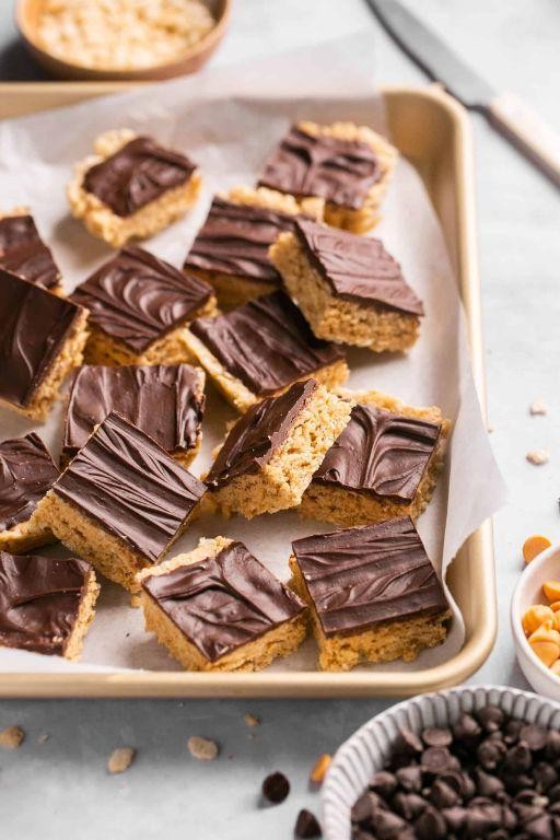 Maple Bacon Scotcheroos