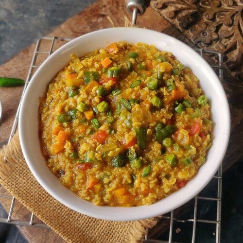 Masala oats with veggies