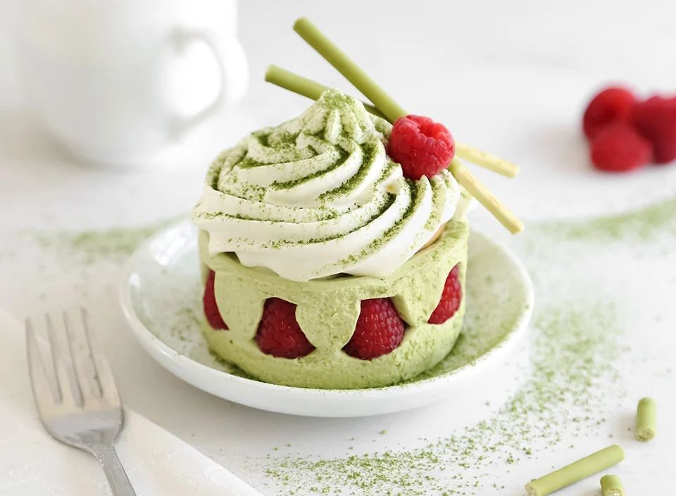 Matcha Green Tea Chantilly Cake