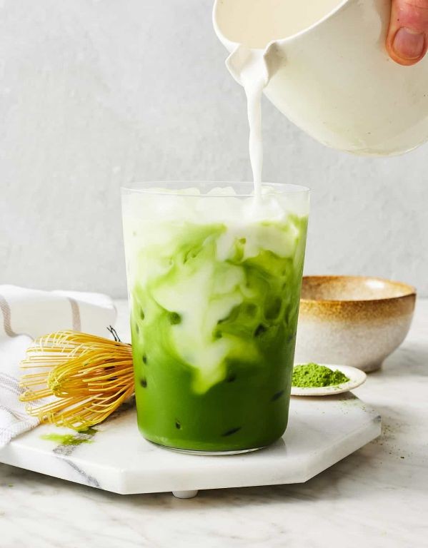 Matcha Latte with Almond Milk and Agave