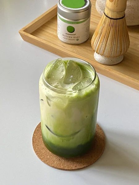 Matcha Latte with Honey and Cinnamon