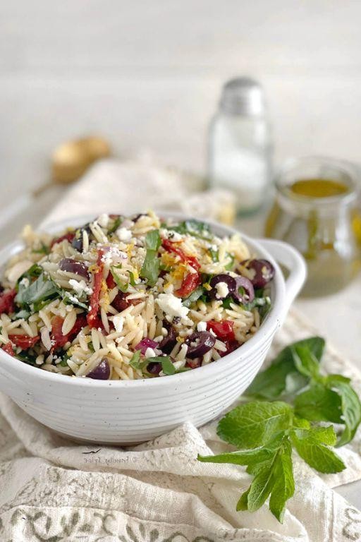 Mediterranean Orzo with Olives and Sun-Dried Tomatoes
