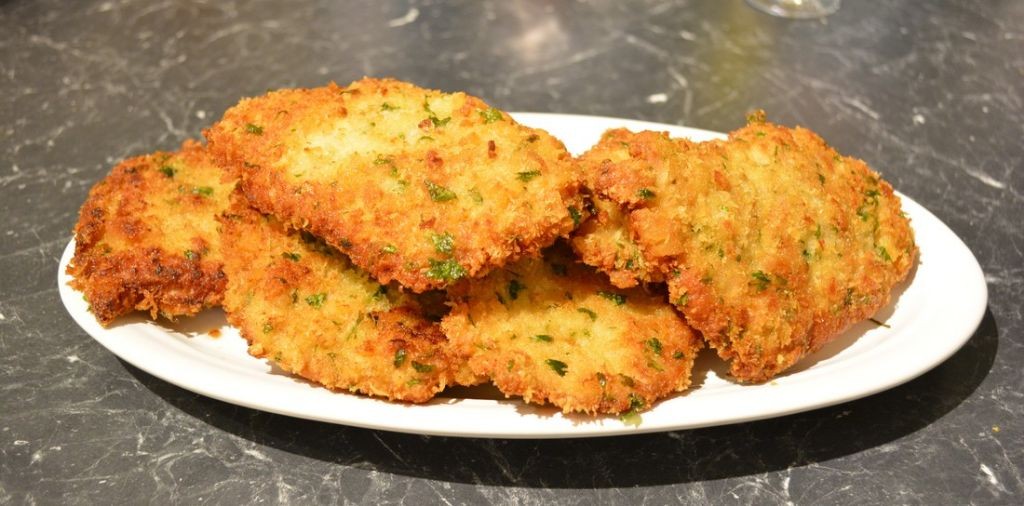 Mini Pork Schnitzel Bites with Lemon Aioli