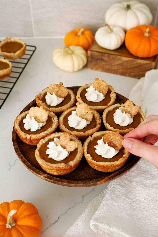 Mini Pumpkin Pies with Whipped Cinnamon Topping