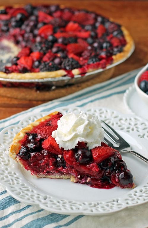 Mixed Berry Summer Pie