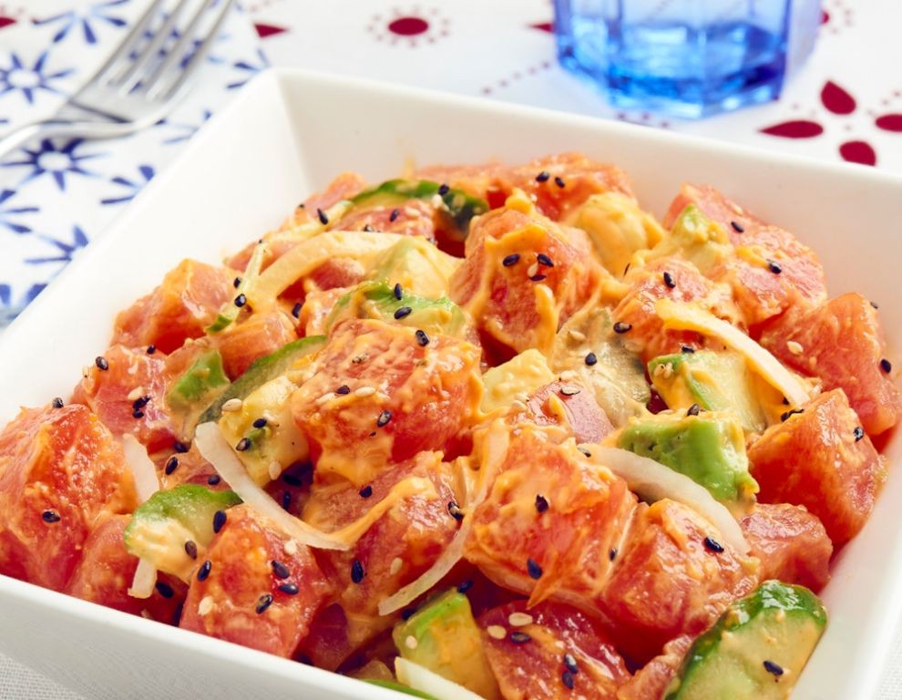 Mizuna and Tuna Poke with Siracha Mayo