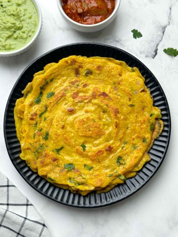 Moong dal cheela with mint sauce