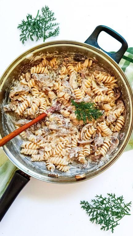 Mushroom and Thyme Cottage Cheese Pasta