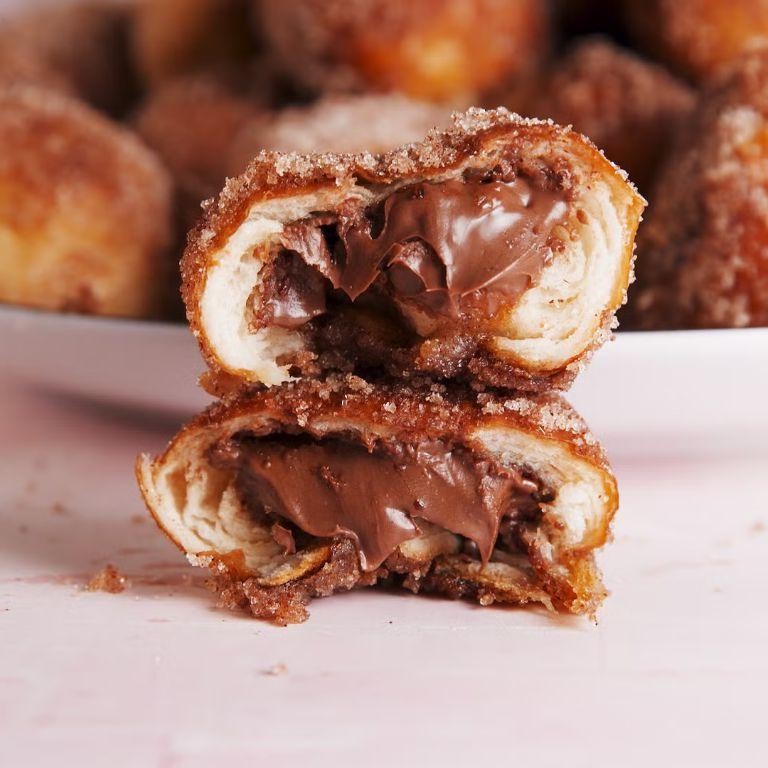 Nutella-Stuffed Pretzel Bites