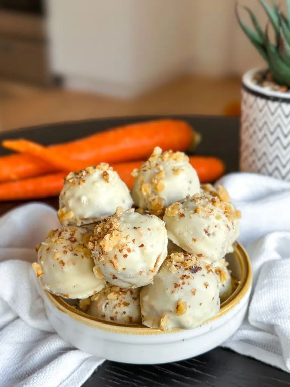 Oat Fiber Carrot Cake Bites
