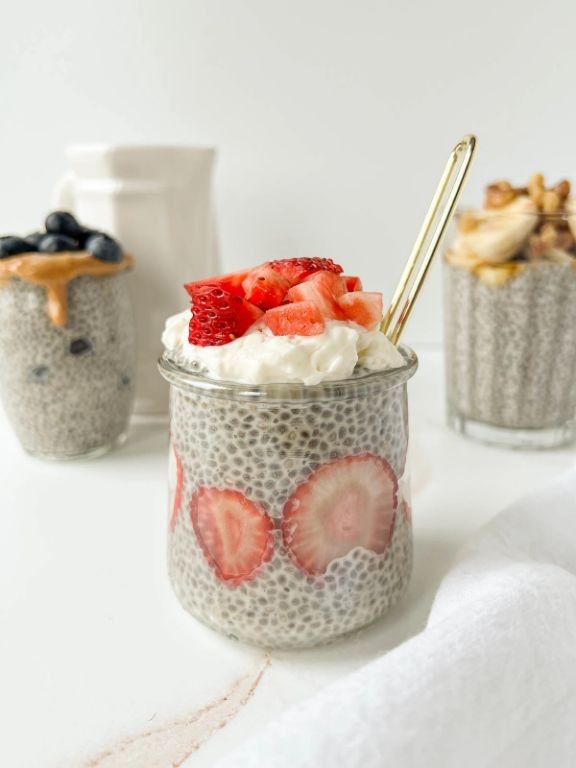 Oat Fiber Chia Pudding