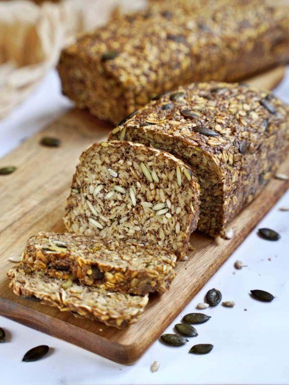 Oatmeal Bread with Chia and Sunflower Seeds