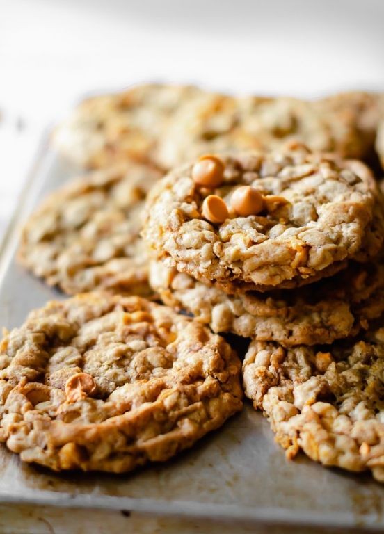 Oatmeal Butterscotch Cookies with Maple Syrup