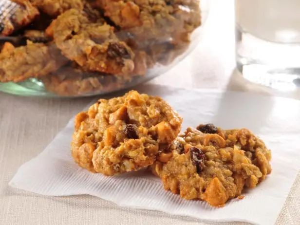 Oatmeal Butterscotch Cookies with Raisins