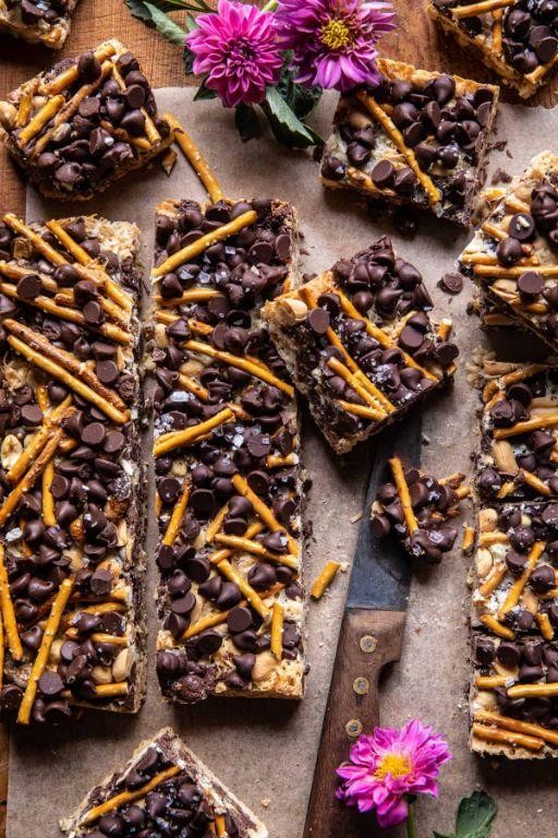 Oatmeal Raisin Magic Bars