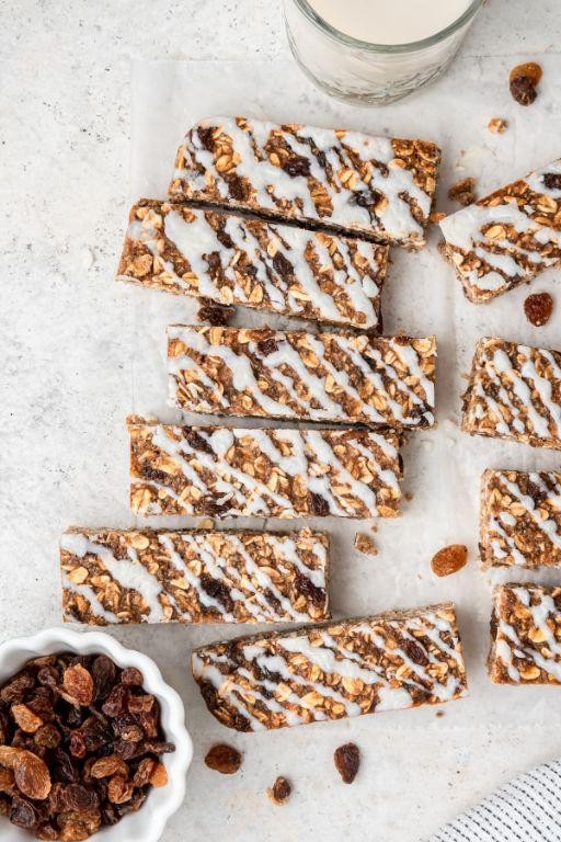 Oatmeal Raisin Protein Bars