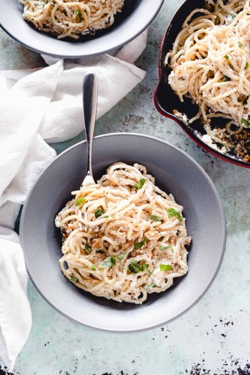 Olive Oil Pasta with Ricotta and Black Pepper