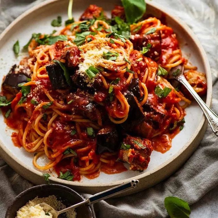 Olive Oil Pasta with Roasted Eggplant and Basil