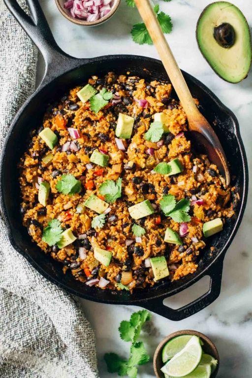 One Pot Vegetarian Quinoa and Black Bean Skillet