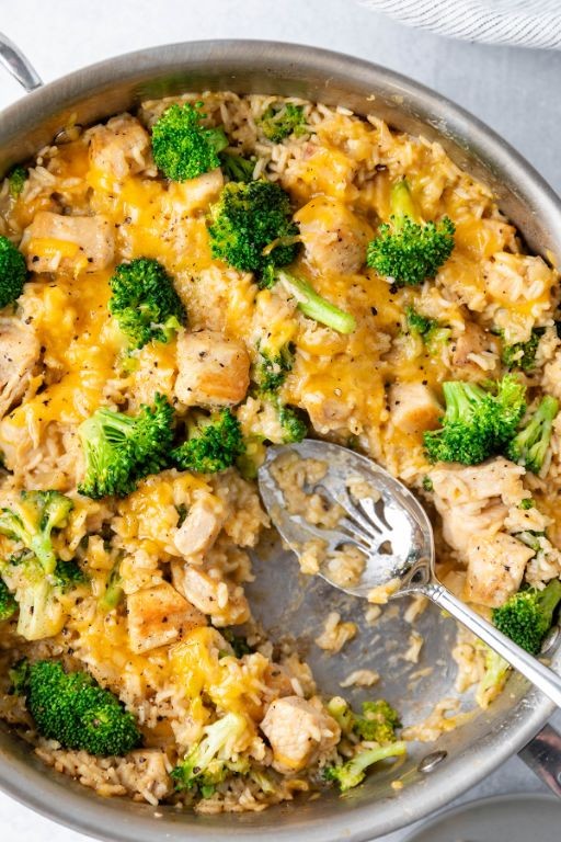 One-Pan Cheesy Chicken and Rice Skillet