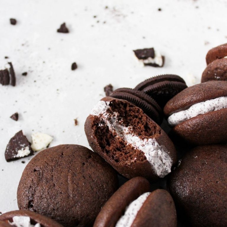 Oreo Whoopie Pies with Cake Mix