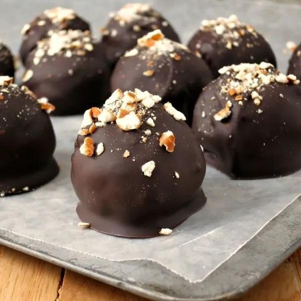 Oreo-Stuffed Pretzel Candy Balls