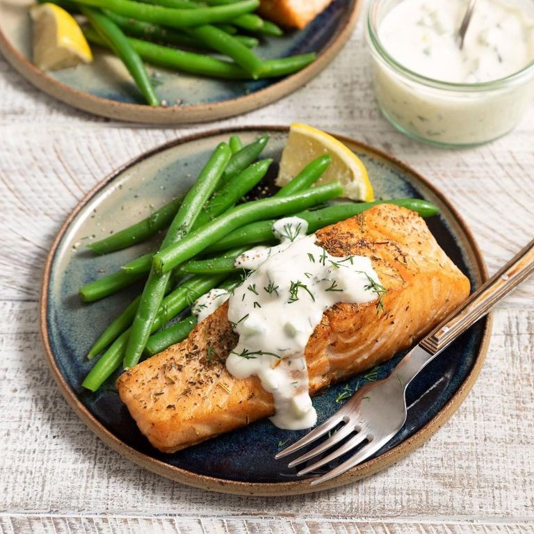Pan-Seared Salmon Moose with Garlic Dill Sauce