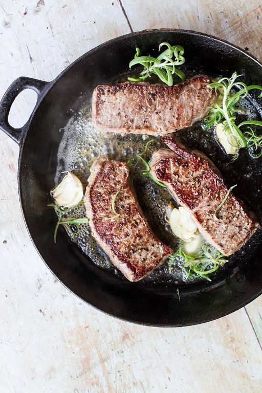 Pan-Seared Thin Sirloin with Rosemary