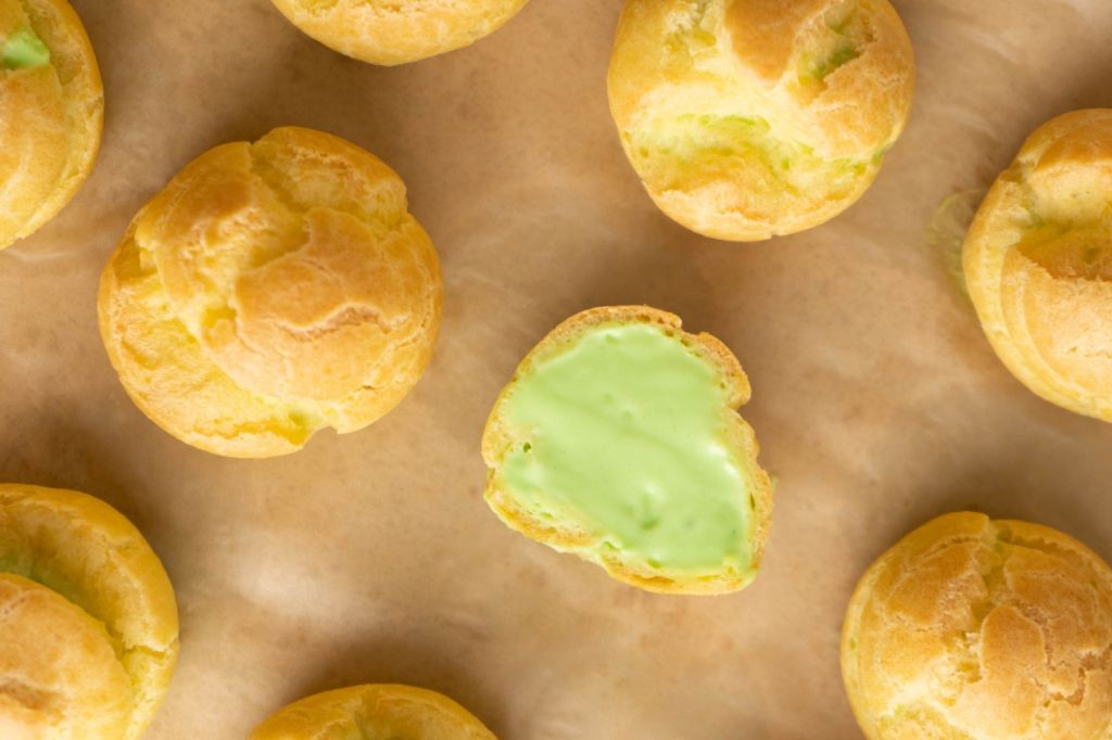 Pandan Custard-filled Cream Puffs