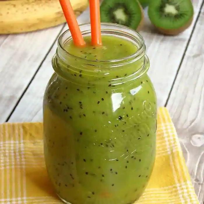 Papaya Kiwi Chia Smoothie