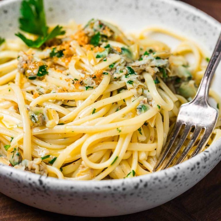 Pasta with Canned Clams and Garlic