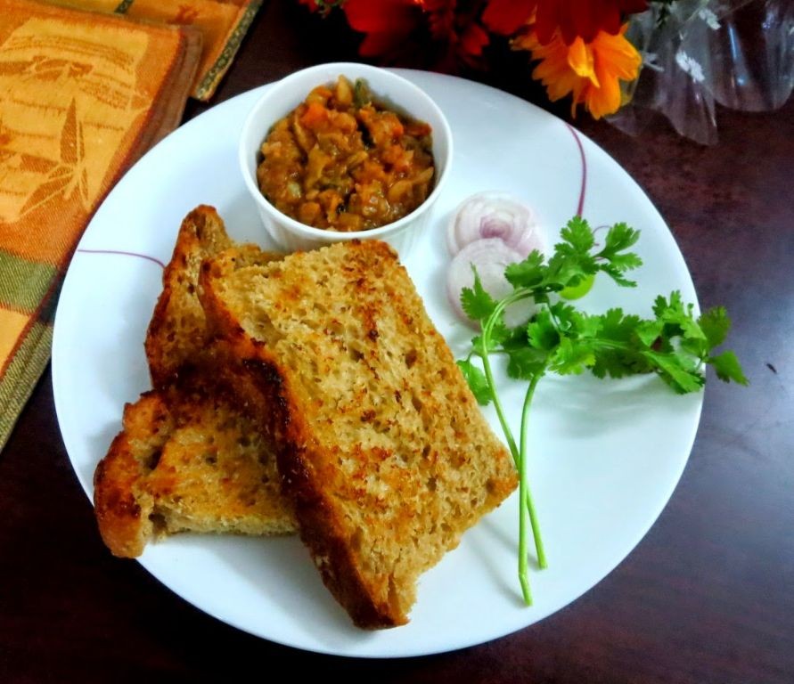 Pav Bhaji with Butter Toast