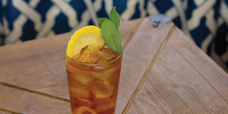 Peach Schnapps Sweet Tea Cocktail