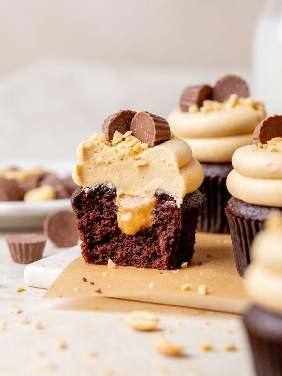 Peanut Butter Chocolate Cupcakes