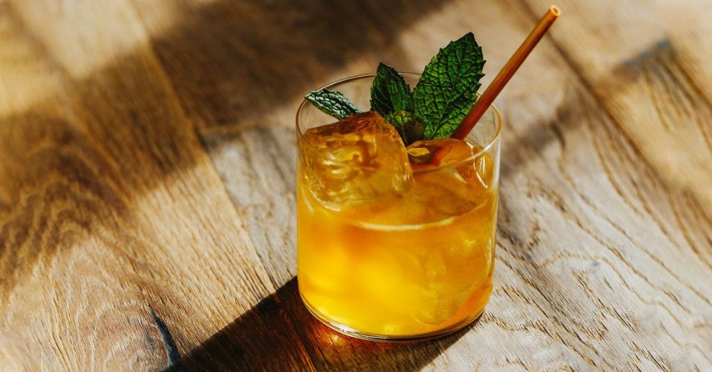 18 Refreshing Peppermint Cocktail Recipes Delightfully Festive