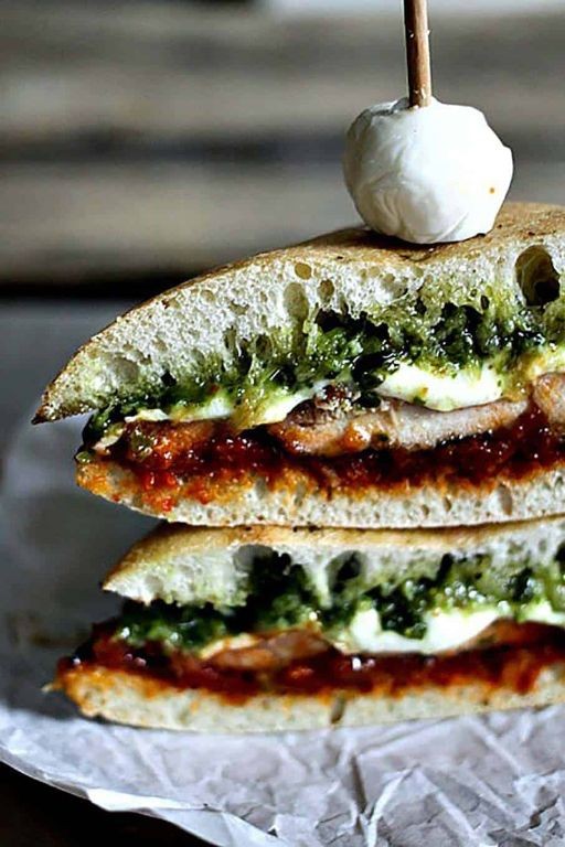 Pesto Chicken Sliders with Sun-Dried Tomatoes