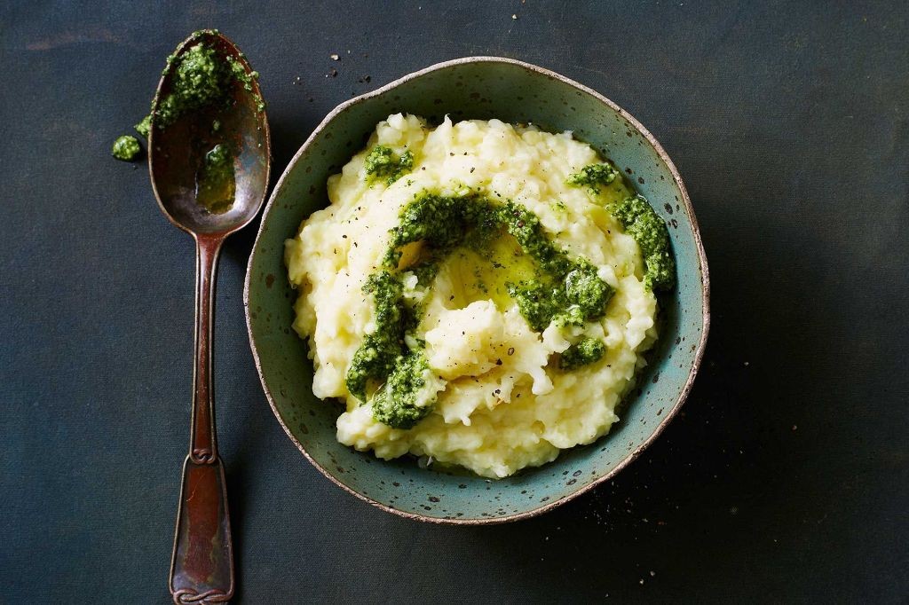 Pesto Mashed Cauliflower with Pine Nuts
