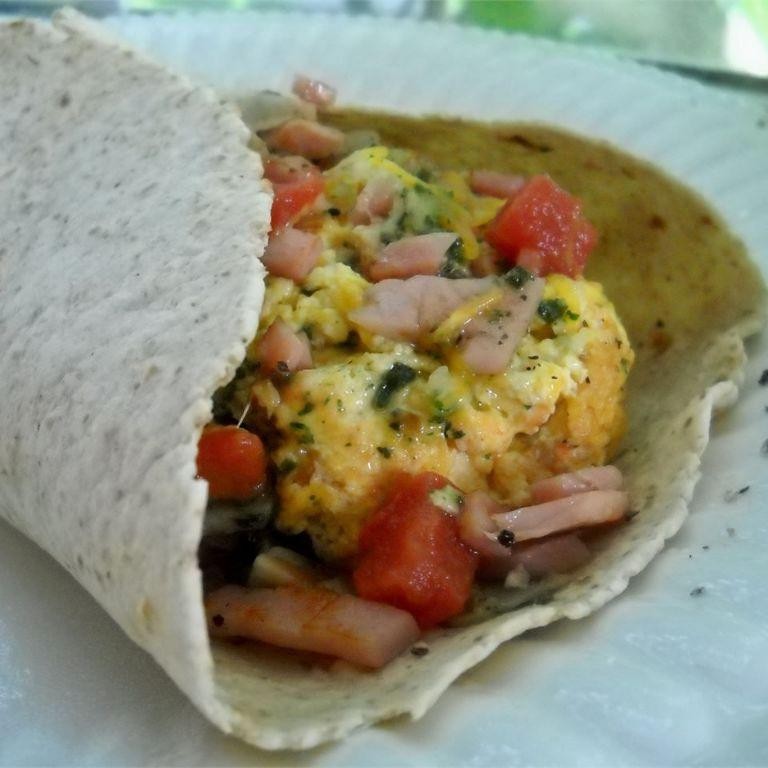 Pesto and Egg Breakfast Wrap