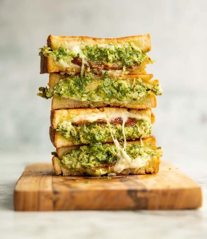 Pesto and Mozzarella Rotisserie Chicken Sandwich