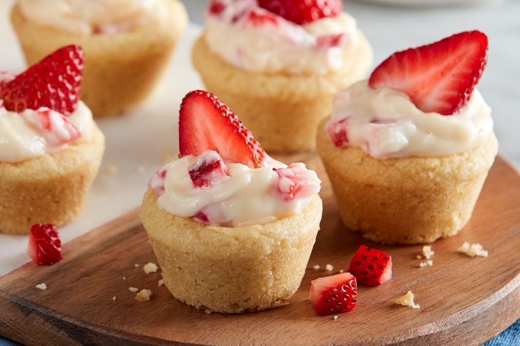 Philadelphia Cream Cheese Strawberry Shortcake