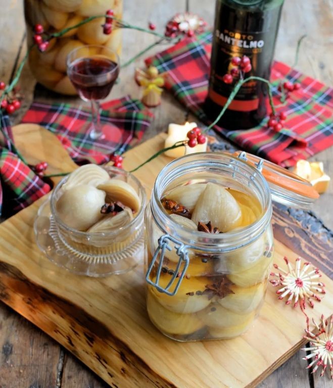 Pickled Shallots with Black Peppercorns