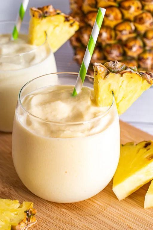 Pineapple Greek Yogurt Smoothie