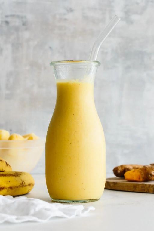 Pineapple Turmeric Smoothie