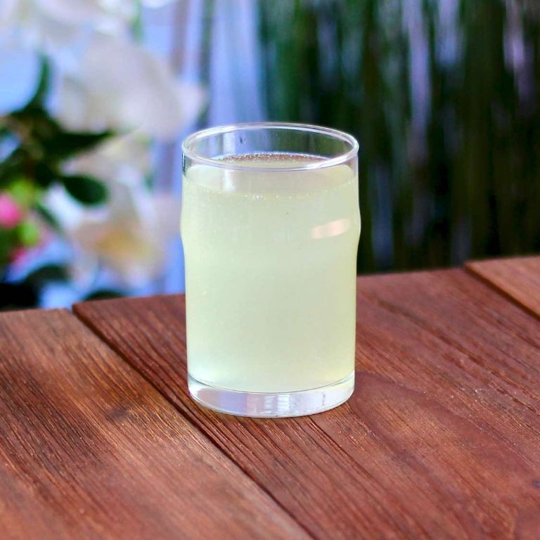 Pineapple Yogurt Soju Fizz