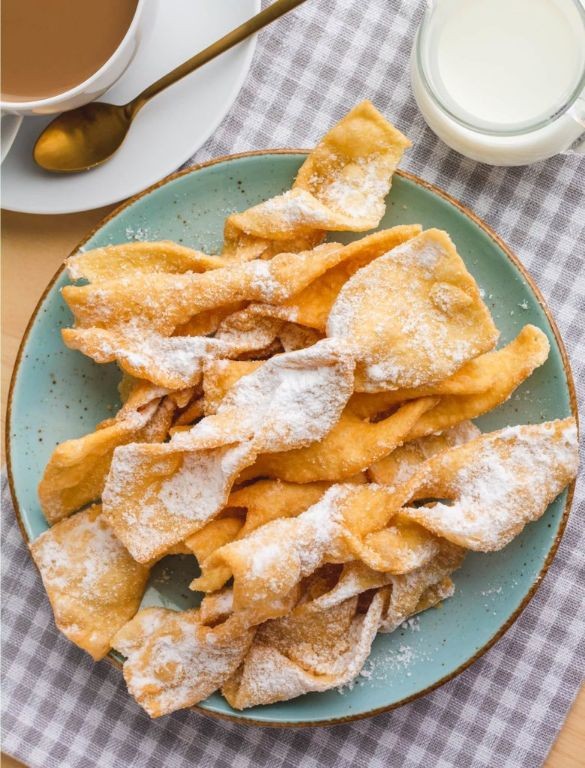 Polish Angel Wings (Chruściki)