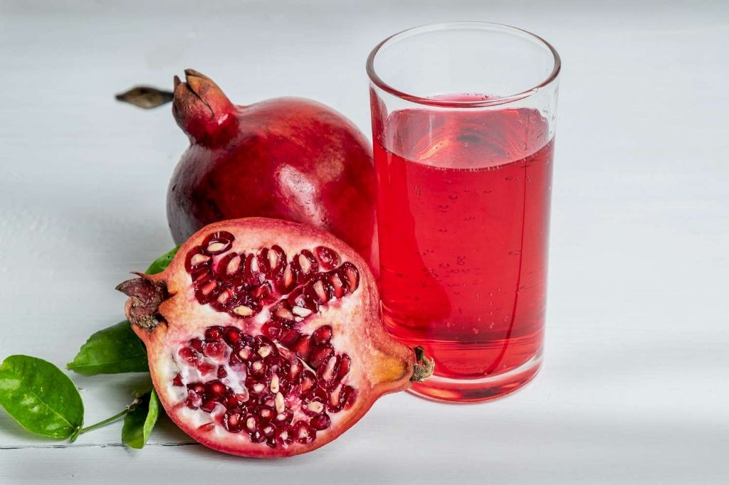 Pomegranate-Kale Heart-Healthy Juice